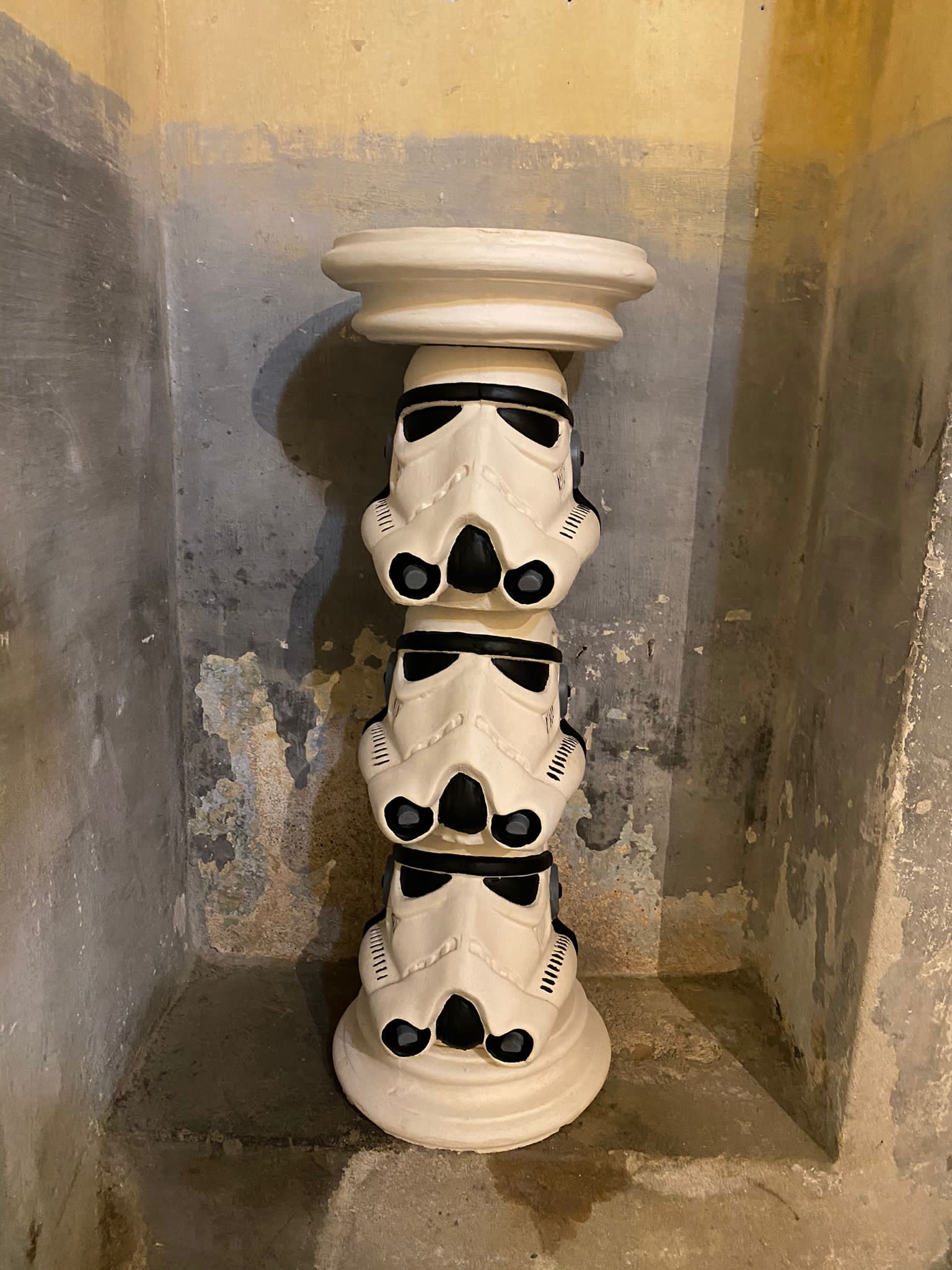 Desing Stormtrooper Sütun